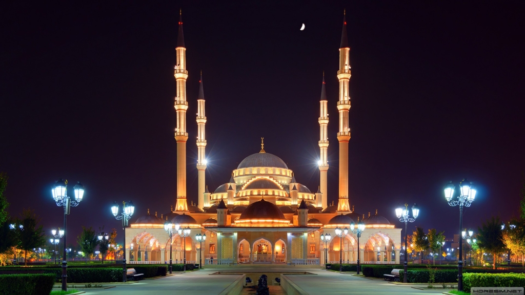 Hacı Ahmet Kadirov Camii