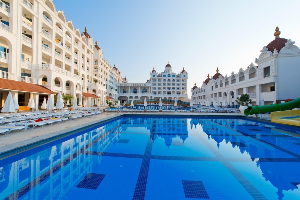 Side Premium Hotel