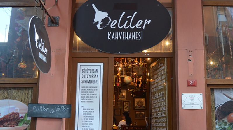 DELİLER KAHVEHANESİ