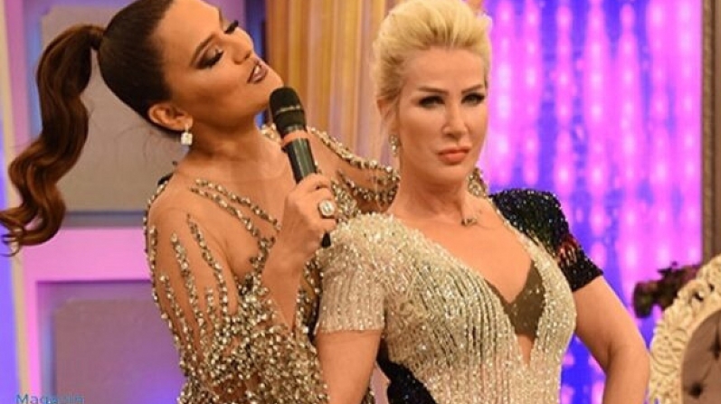 SEDA SAYAN'IN YERİNE DEMET AKALIN GELDİ