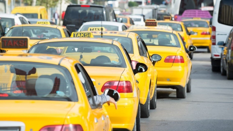 İSTANBUL'DA TAKSİLERE KAMERA TAKILACAK