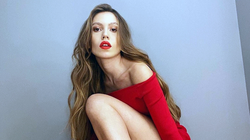 PAYLAŞIMLARI BAŞINI YAKTI