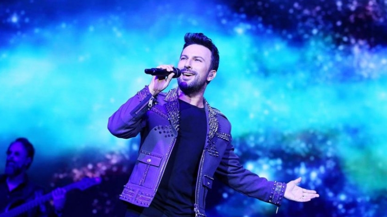 TARKAN 3 YIL SONRA KONSER VERDİ