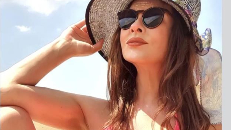 GÜZELLİĞİ İLE YILLARA MEYDAN OKUYOR