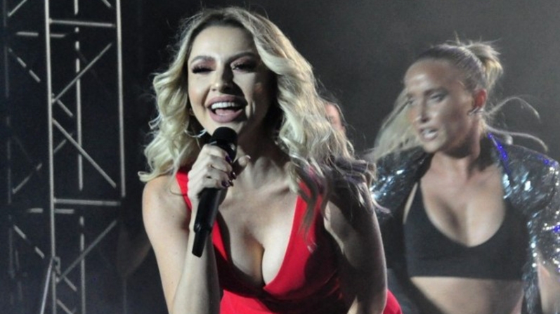 3 SAHNEYE 300 BİN TL HARCADI