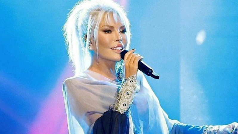 AJDA PEKKAN'IN MUHTEŞEM DÖNÜŞÜ