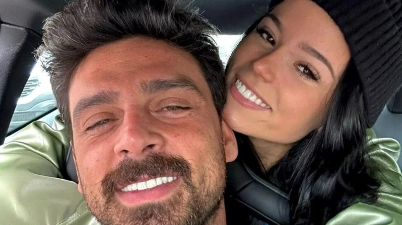 MİCHELE MORRONE EVLENİYOR