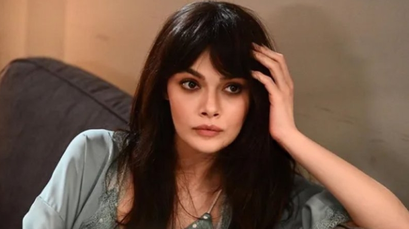 SİNEM ÜNSAL TESETTÜRE GİRDİ GÖREN HAYRAN KALDI