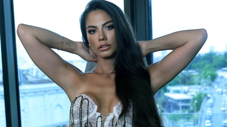 YUNAN SEVGLİSİYLE TATİLDEN KARELER