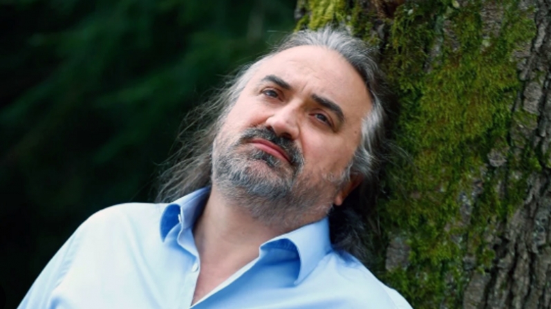 VOLKAN KONAK VEFAT ETTİ